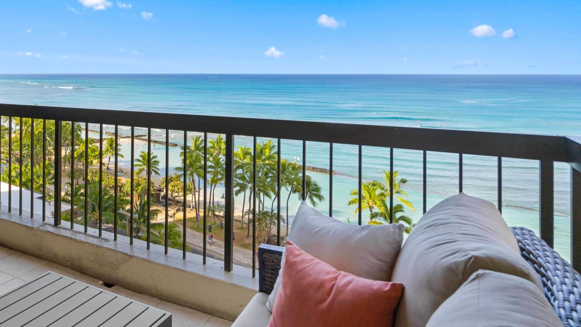 Luxury Oceanfront 2 Bedroom Apartment At Waikiki Beach Tower هونولولو المظهر الخارجي الصورة
